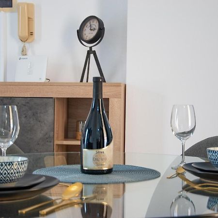 Anesis Residence Heraklion  Bagian luar foto