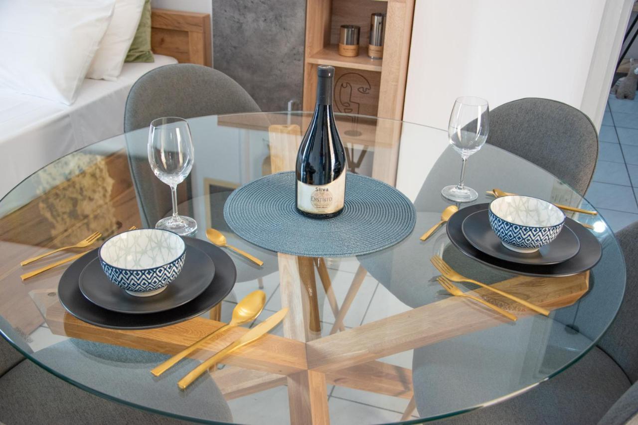 Anesis Residence Heraklion  Bagian luar foto